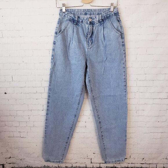 Shein High Waisted Tapered Mom Jeans Size 4 / Small Light Wash Pleated - Picture 1 of 8